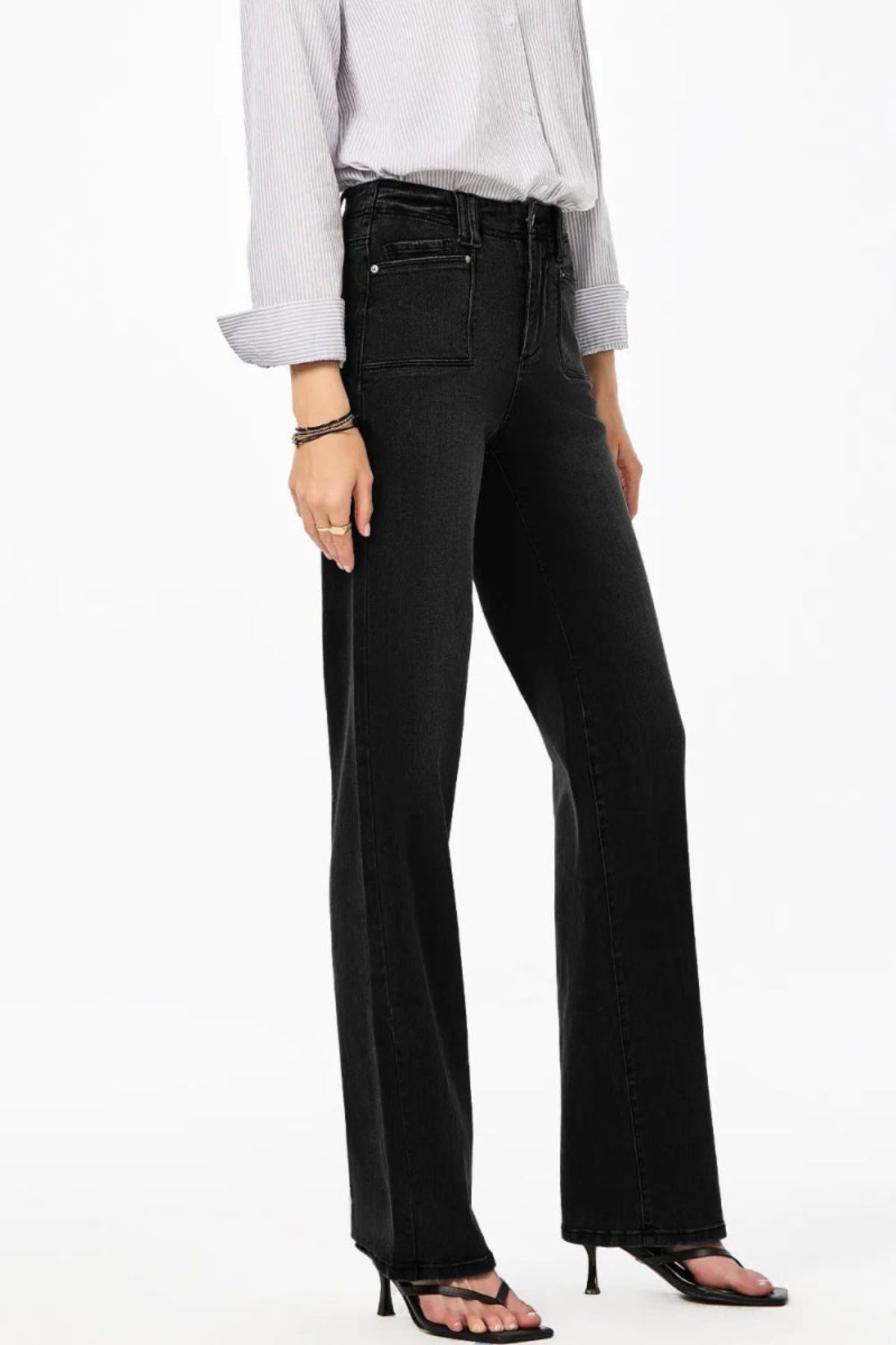 High - Waisted Wide - Leg Vintage Wash Jeans - Body Central