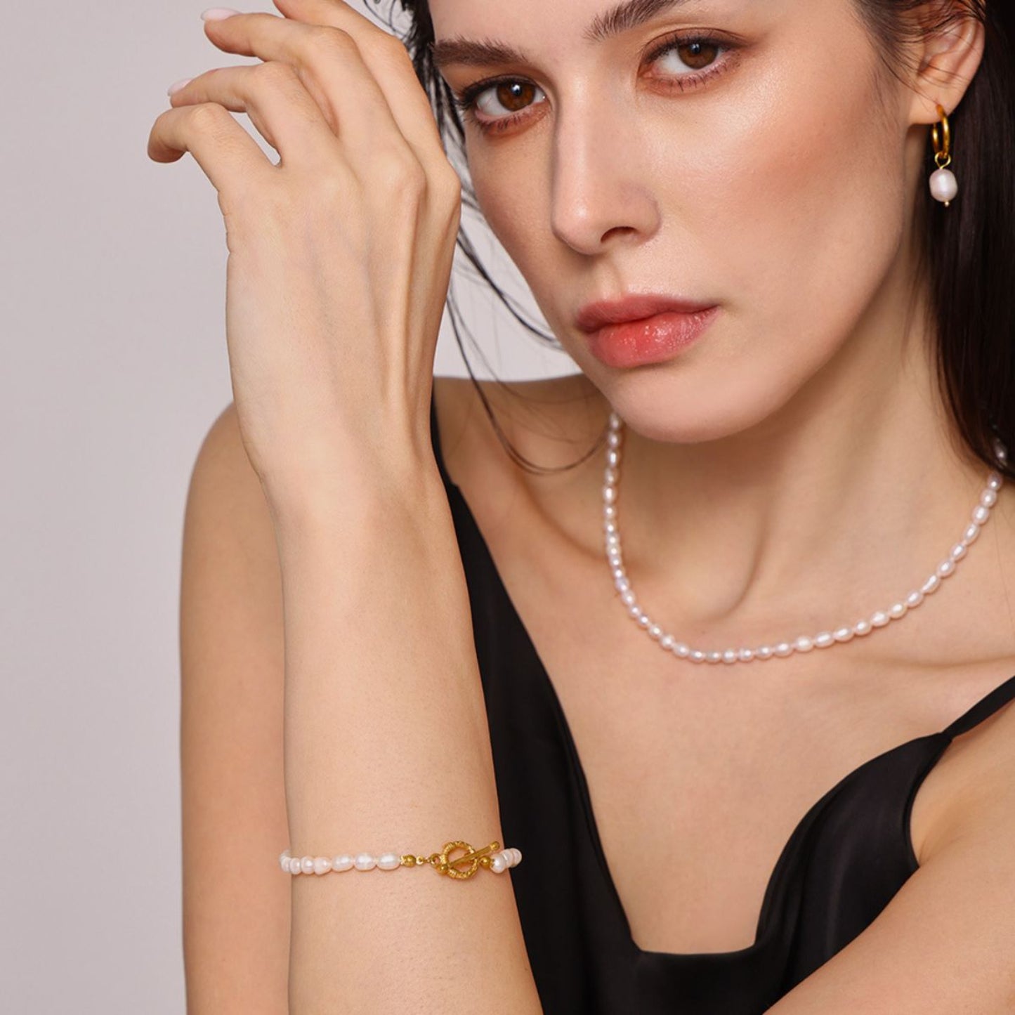 Pearl Necklace, Bracelet, Earrings 4 - Piece Jewelry Set - Body Central