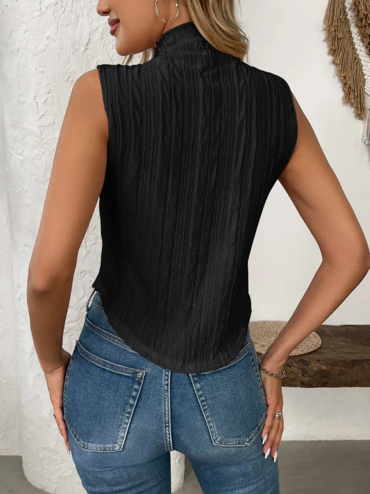 Texture Turtleneck Sleeveless Top - Body Central