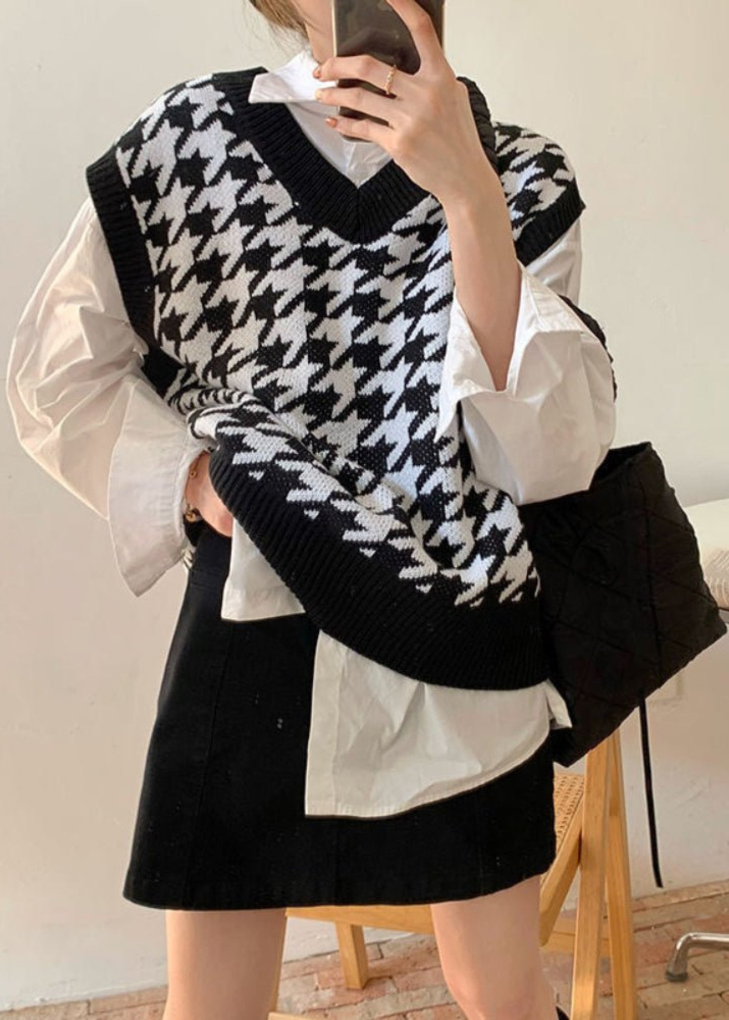 Plaid V - neck Sleeveless Knitted Loose Oversized Sweater - Body Central