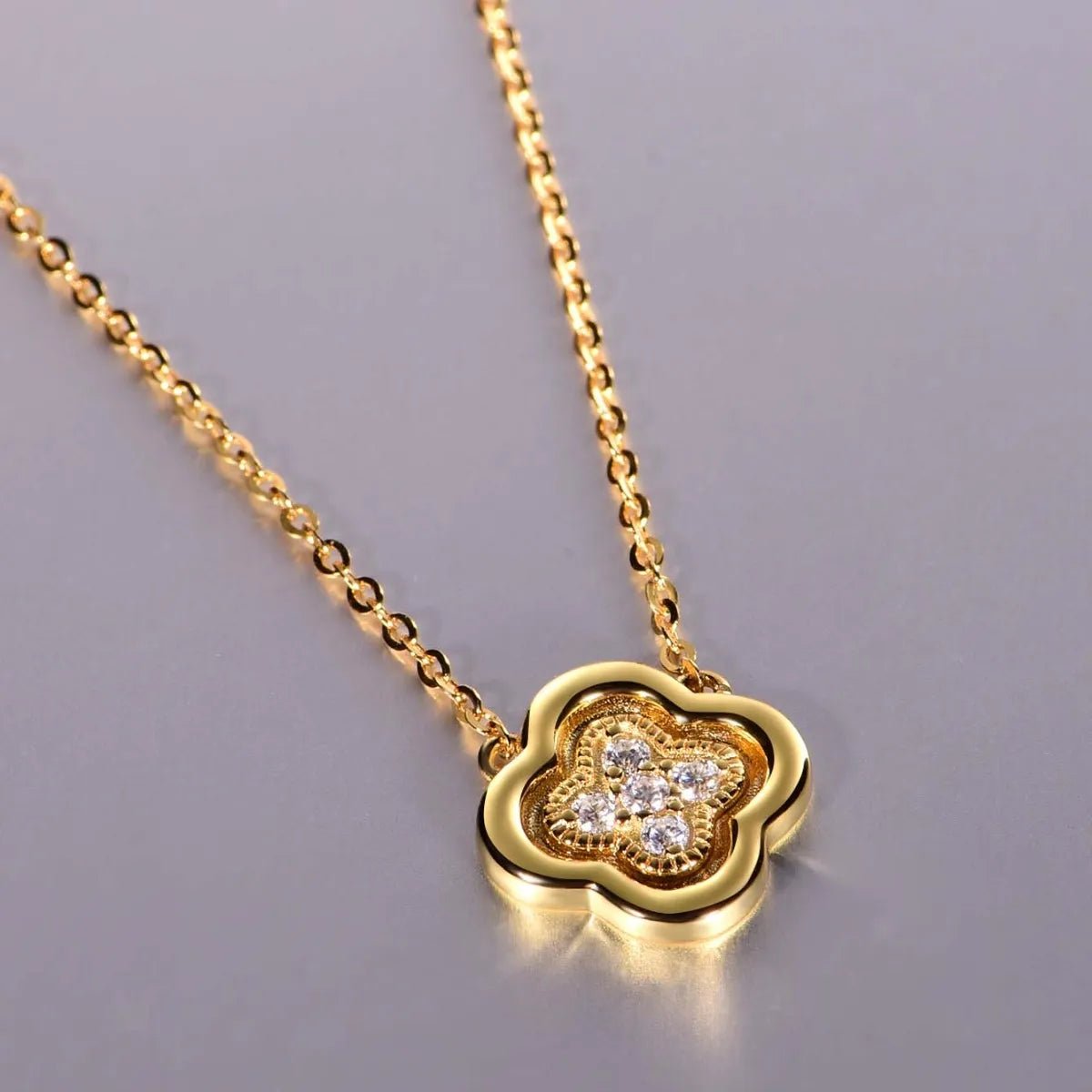 925 Sterling Silver Moissanite Leaf Clover Necklace - Body Central