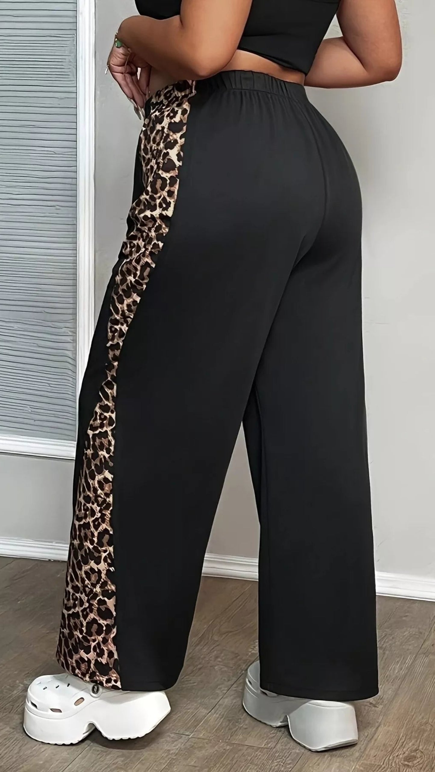 Leopard Print Wide Leg Pants | Body Central