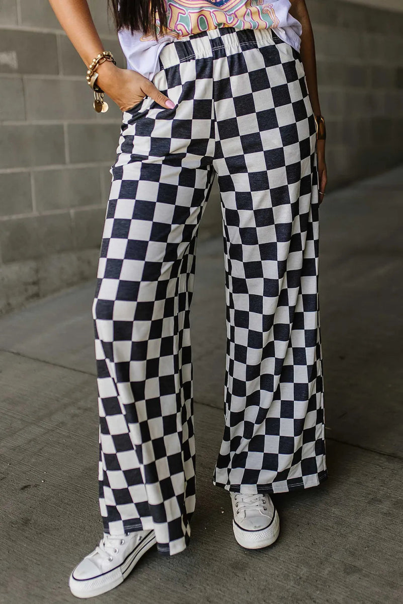 Checkered Wide Leg Pants - Body Central