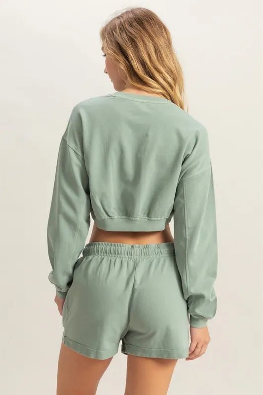 Crew Neck Long Sleeve Crop Sweatshirt - Body Central