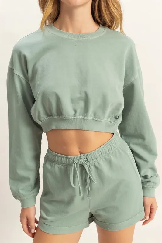 Crew Neck Long Sleeve Crop Sweatshirt - Body Central