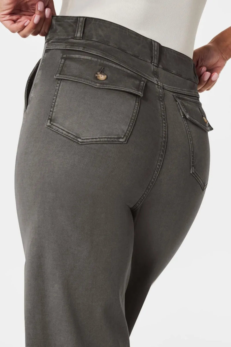 High Waist Jeans with Pockets - Body Central