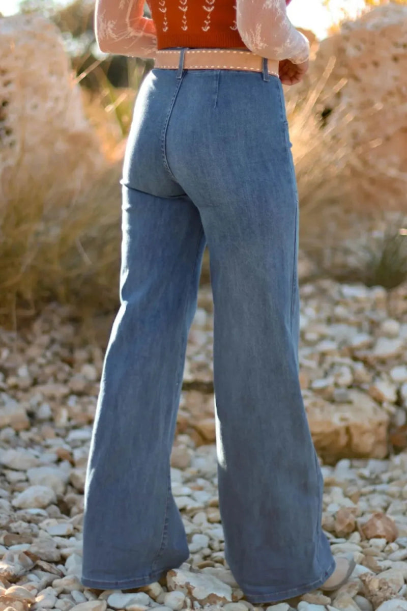 High - Waisted Wide - Leg Button - Front Jeans - Body Central