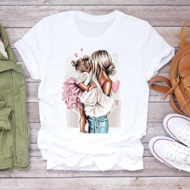 Cartoon Super Mom T-shirt - Body Central