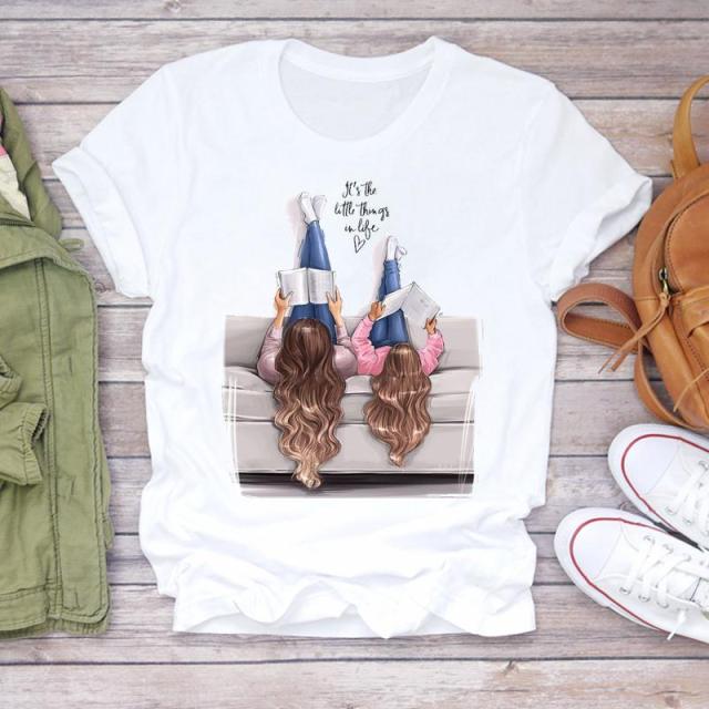 Cartoon Super Mom T-shirt - Body Central