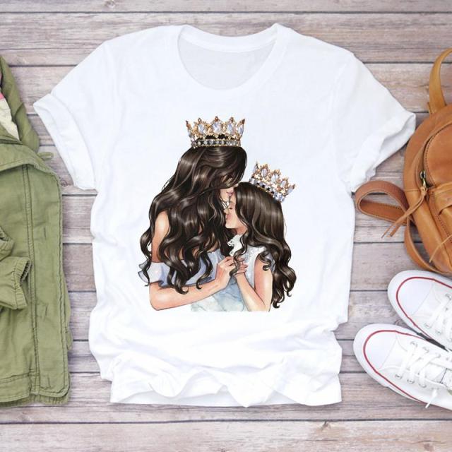 Cartoon Super Mom T-shirt - Body Central