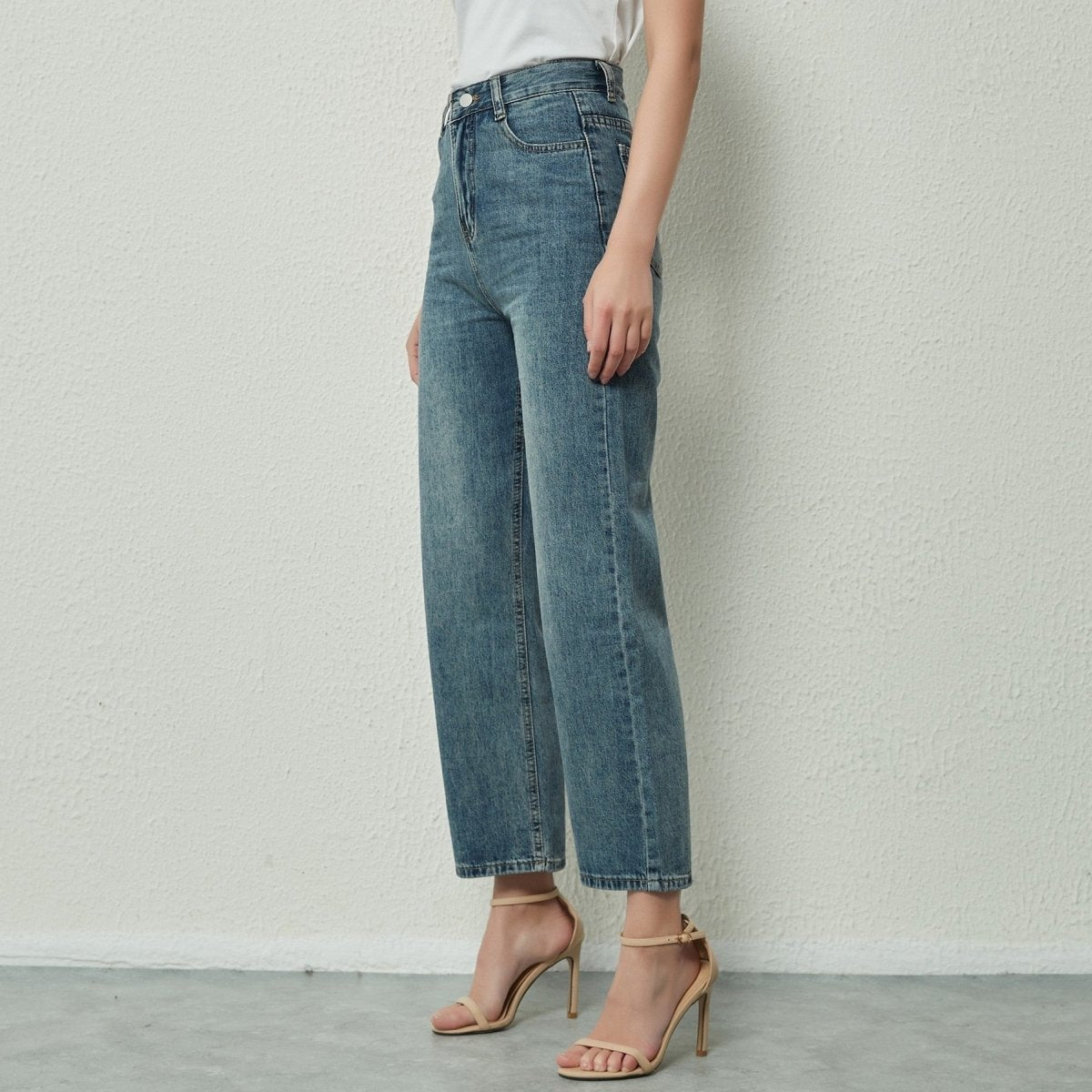 High Waist Wide Leg Straight Jeans - Body Central